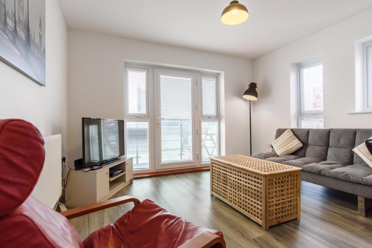 Raphael Retreat Daire Newport  Dış mekan fotoğraf