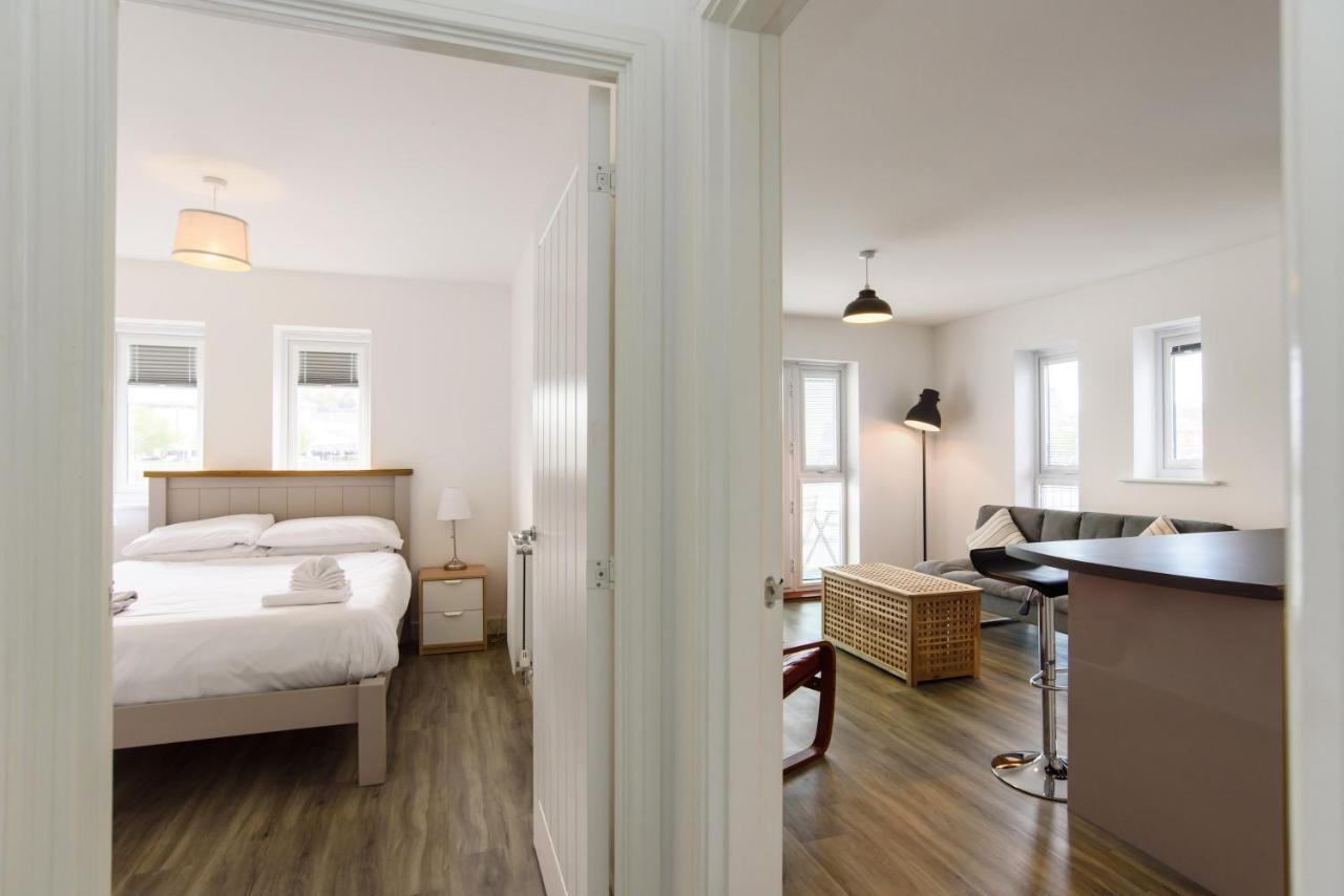 Raphael Retreat Daire Newport  Dış mekan fotoğraf
